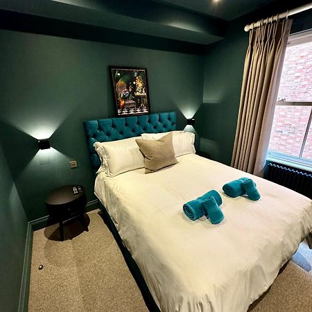 Romeo'S Arch High End Luxury In Centre Of Stratford With Parking Apartman Kültér fotó
