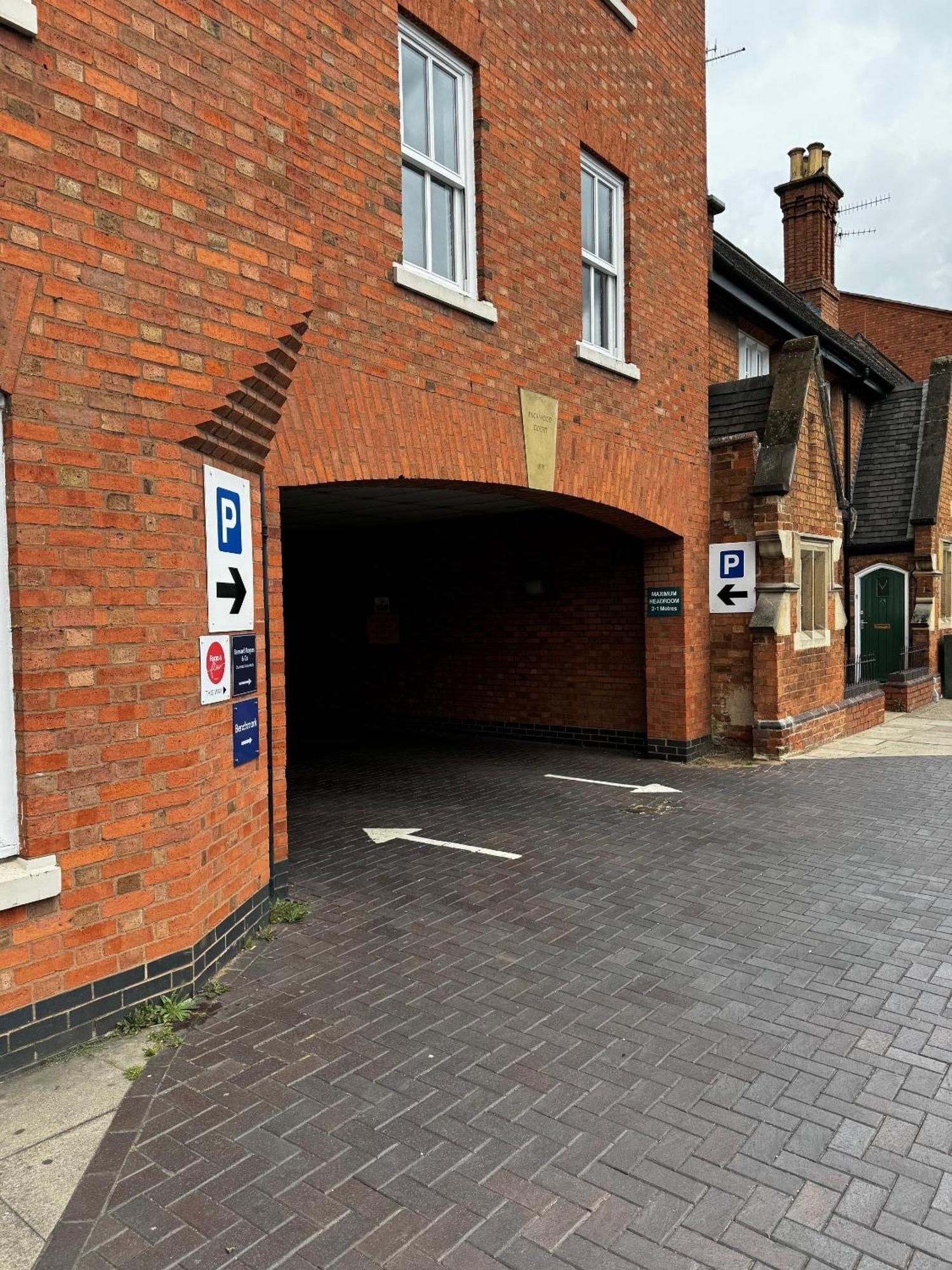 Romeo'S Arch High End Luxury In Centre Of Stratford With Parking Apartman Kültér fotó